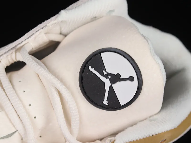 All categories Air Jordan Jordan series basketball shoes Air Jordan 13 cost-effective version Air Jordan 13 RETRO CNY AJ13 Jordan 13 celebrates the Chinese New Year Copper coins white and yellow powder CW4409-100